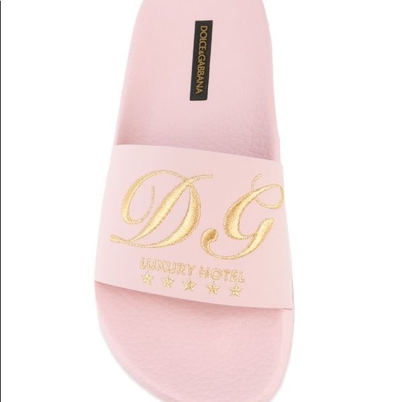 Dolce & Gabbana Luxury Hotel slides - Picture 1 of 12